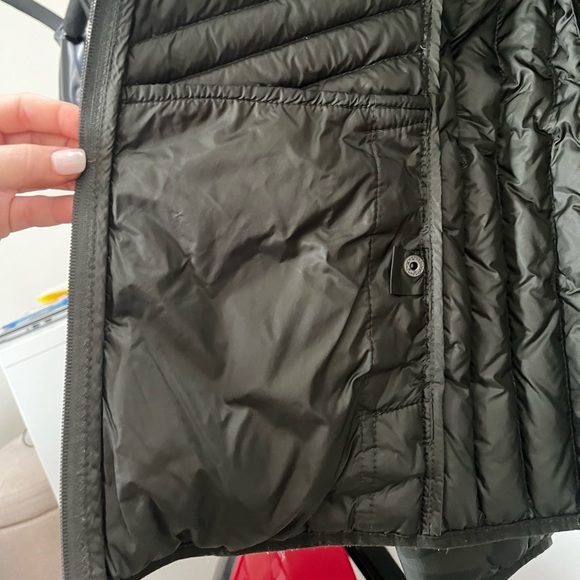 Abercrombie light puffer coat XS - Picture 5 of 5